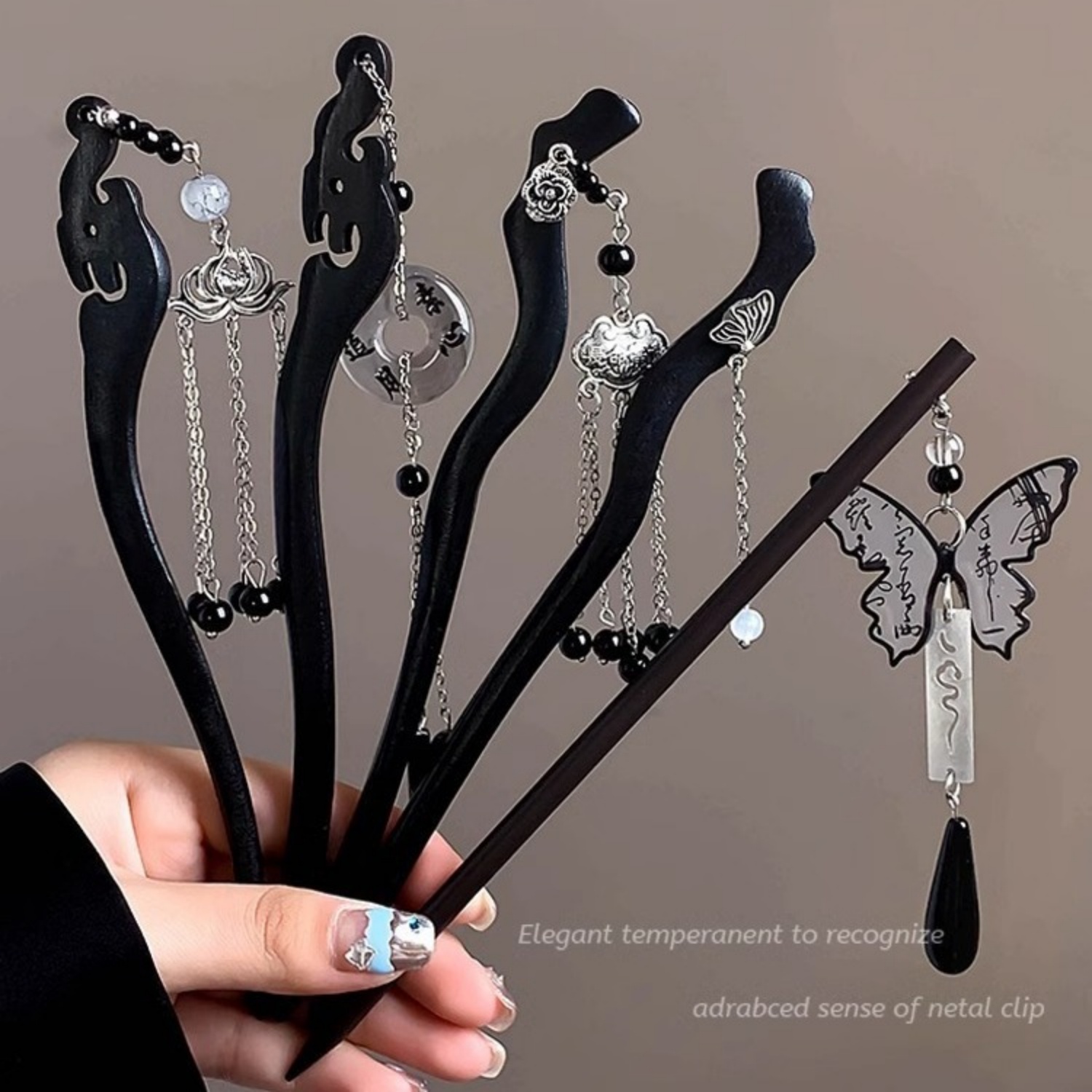 Light Luxury Wooden Tassel Hai - đánh giá và giá Tech Accessories Women